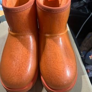 UGG Clear Mini
